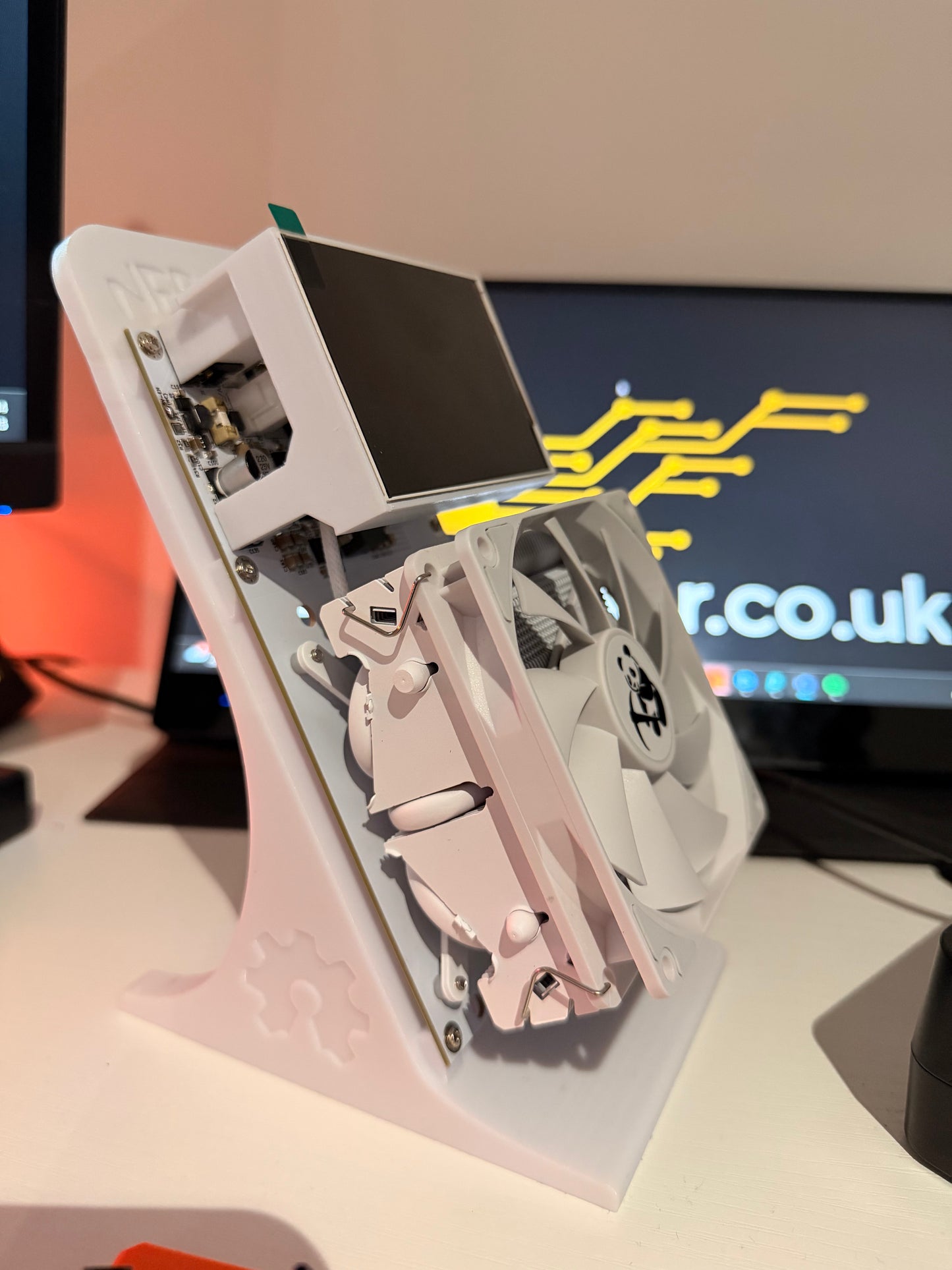 NerdQaxe++ Home Bitcoin Miner – 4.8TH/s Low-Power Open-Source ASIC | Quiet & Efficient Home BTC Mining